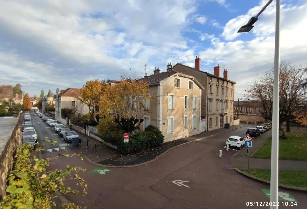 A 2 Pas De La Basilique Lejlighed Bourg-en-Bresse Frankrig